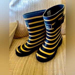Jonles rain boots kids size 11